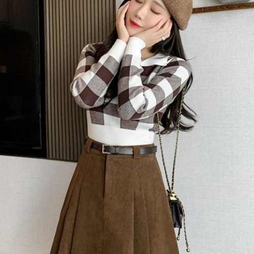 여성 코듀로이 A라인 미니스커트 플리츠 하이웨이스트 가을 신상 데일리룩 안티노출 디자인 편안한 착용감 모던한 스타일링 데이트룩 추천