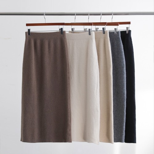 르엔 페미닌 브이넥 니트 밴딩 H라인 롱 스커트 SET